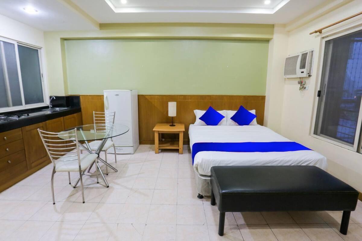 Alley 8 Makati Μακάτι Εξωτερικό φωτογραφία