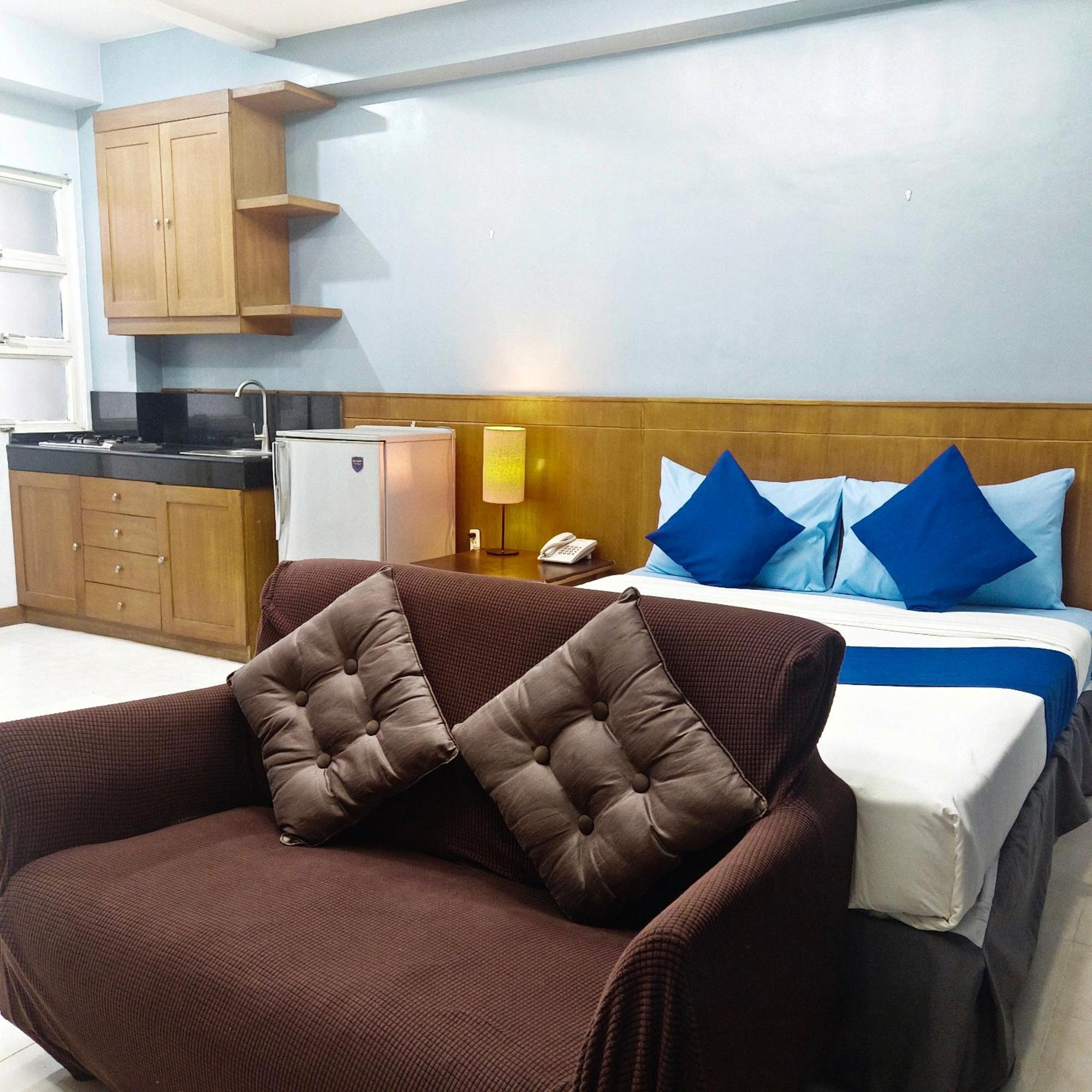 Alley 8 Makati Μακάτι Εξωτερικό φωτογραφία