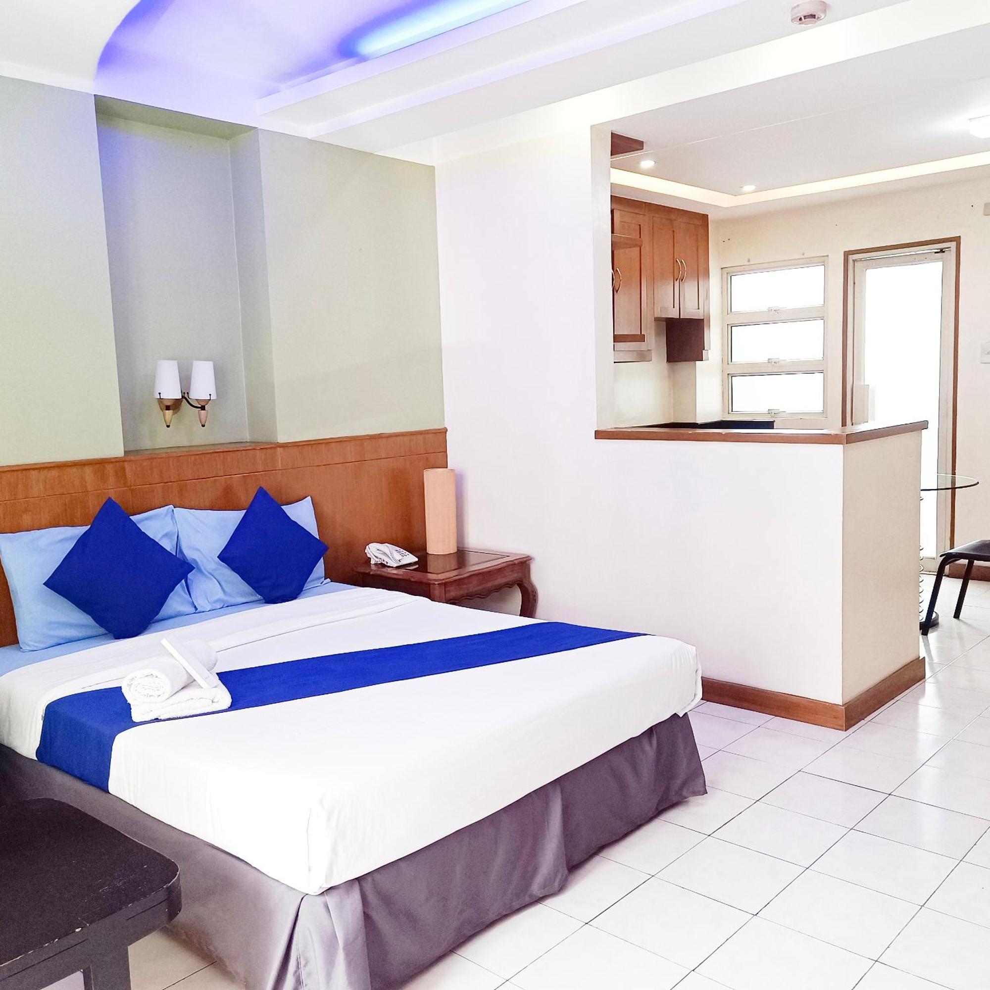 Alley 8 Makati Μακάτι Εξωτερικό φωτογραφία