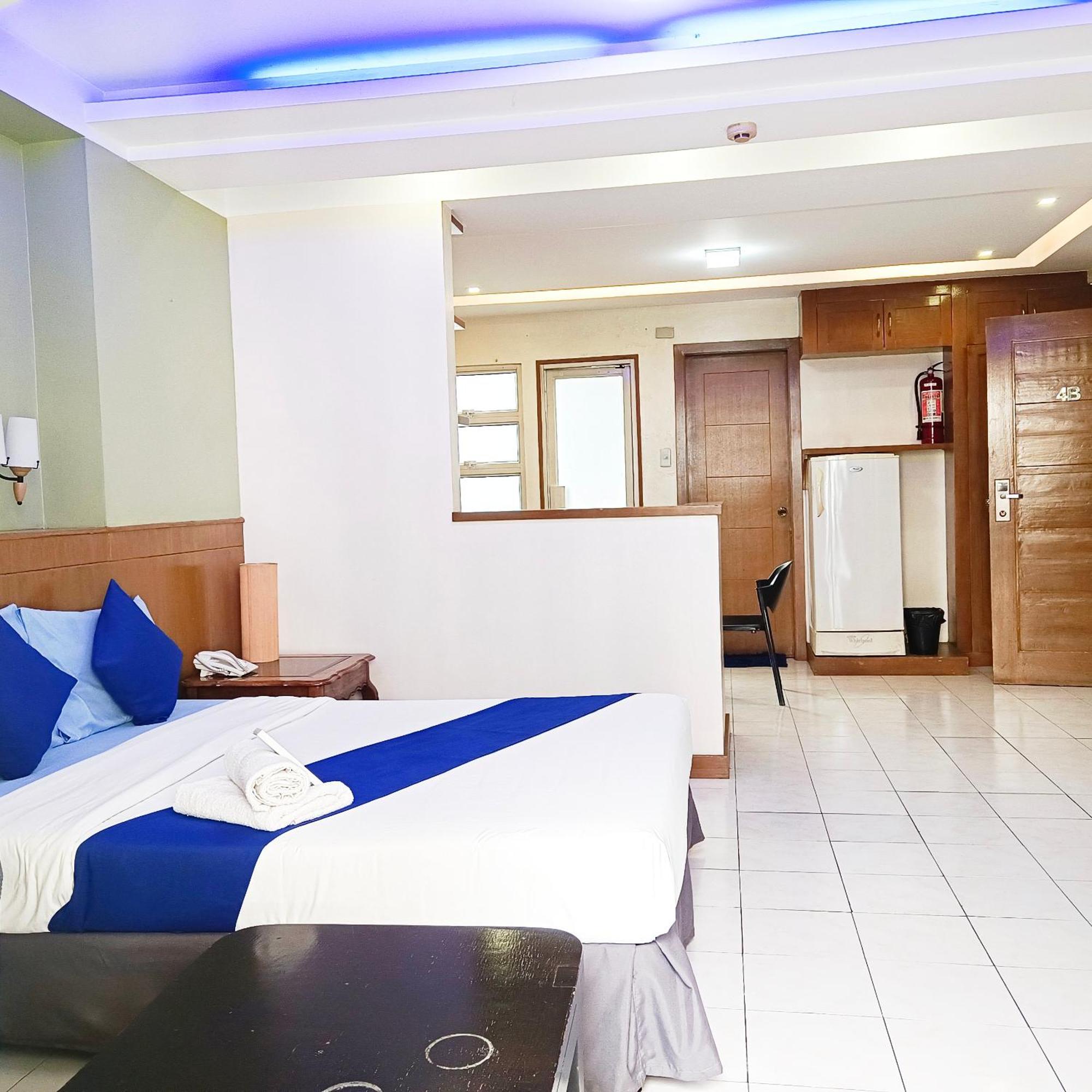Alley 8 Makati Μακάτι Εξωτερικό φωτογραφία