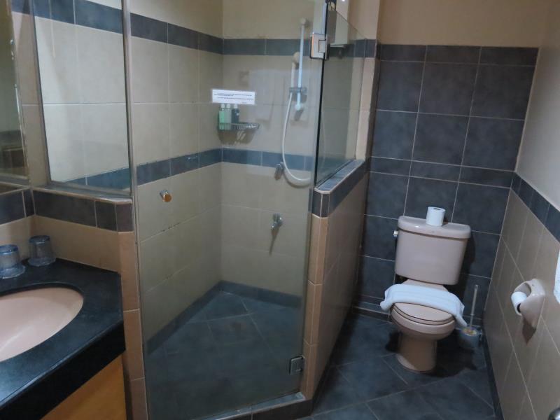 Alley 8 Makati Μακάτι Εξωτερικό φωτογραφία