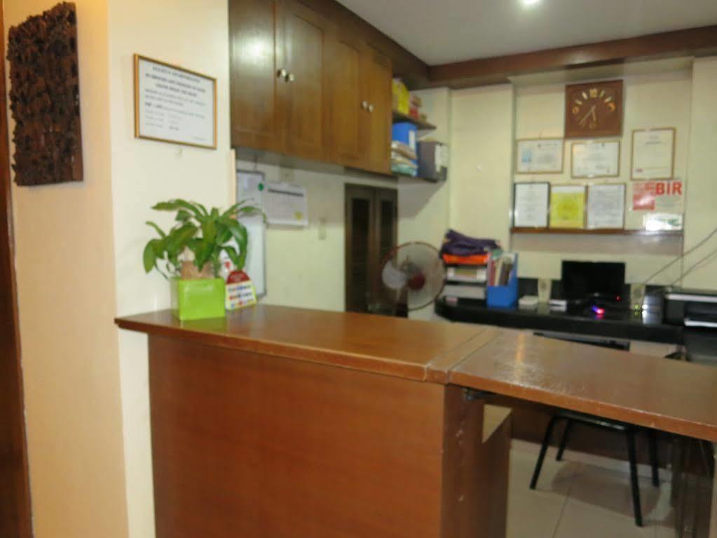 Alley 8 Makati Μακάτι Εξωτερικό φωτογραφία